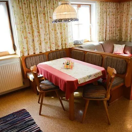 Gastehaus Wolf Maison d'hôtes Bach (Tyrol)